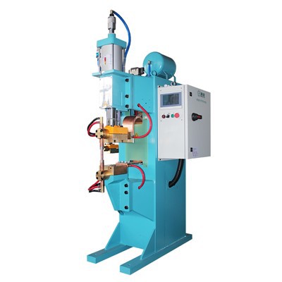 Hur påverkar transformatorn prestandan hos en punktsvetsmaskin?